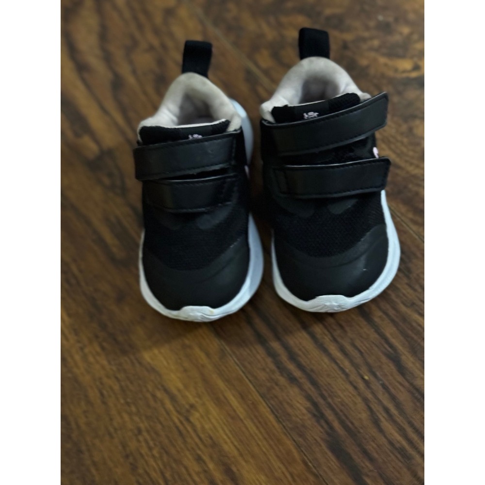 Toddler Nikes girls